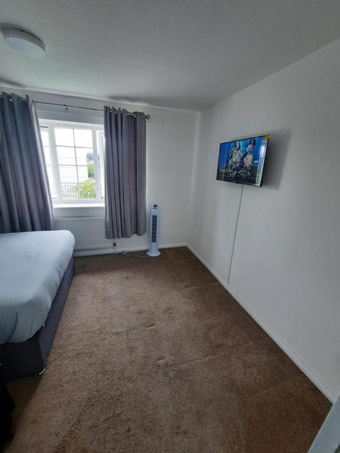 Two Bedroom Luxury House Thamesmead  Zewnętrze zdjęcie